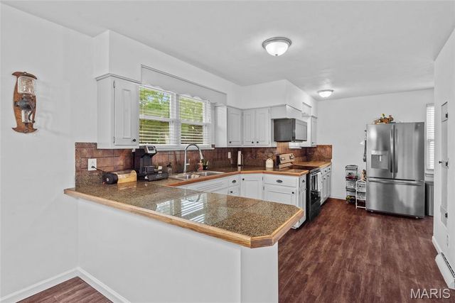 5327 N State Route 159, Edwardsville, IL 62025