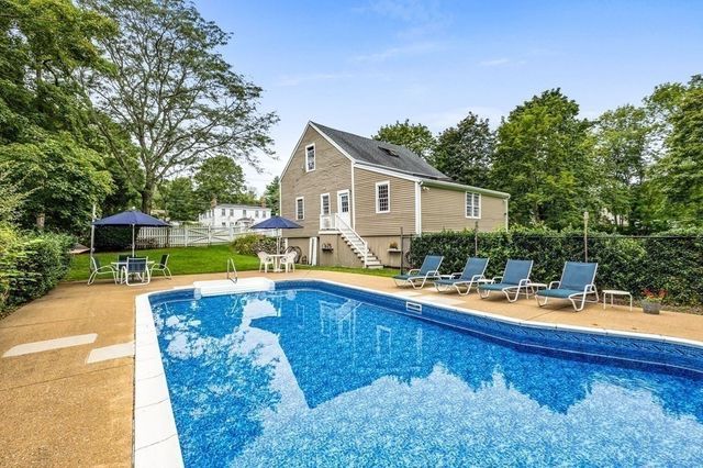 28 Spring Street, Hanson, MA 02341