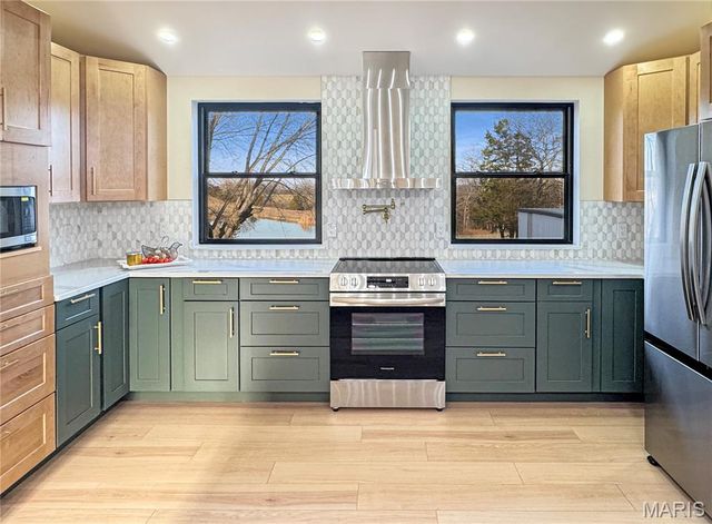 1716 Pottery Road, Washington, MO 63090