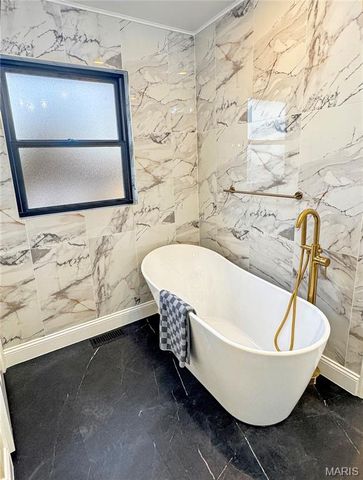 1716 Pottery Road, Washington, MO 63090