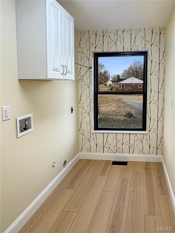 1716 Pottery Road, Washington, MO 63090