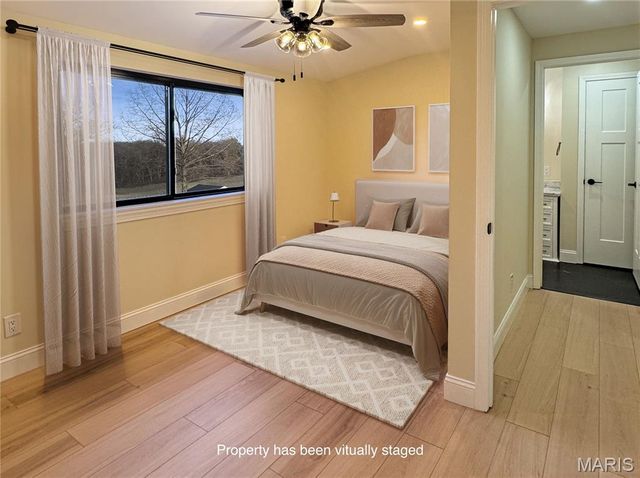 1716 Pottery Road, Washington, MO 63090