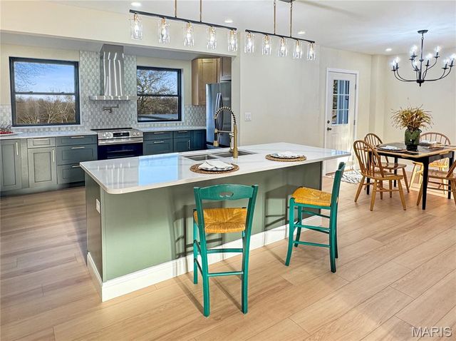 1716 Pottery Road, Washington, MO 63090