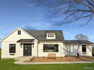 1716 Pottery Road, Washington, MO 63090