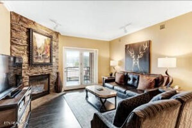 215 Woliss Lane # 303, Gatlinburg, TN 37738