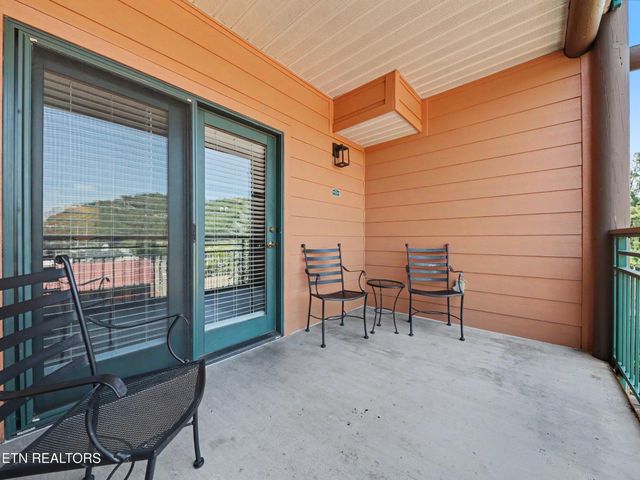 215 Woliss Lane # 303, Gatlinburg, TN 37738