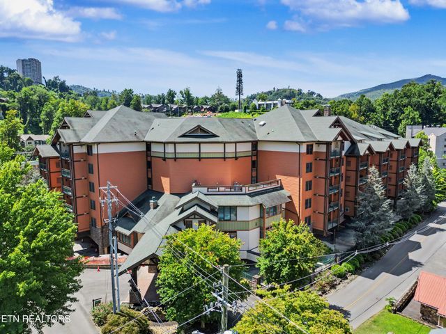 215 Woliss Lane # 303, Gatlinburg, TN 37738