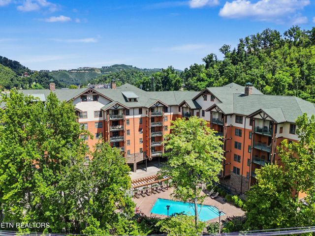 215 Woliss Lane # 303, Gatlinburg, TN 37738