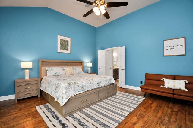 7 New Dawn Place, Conroe, TX 77385