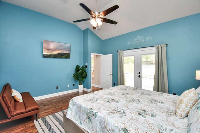 7 New Dawn Place, Conroe, TX 77385