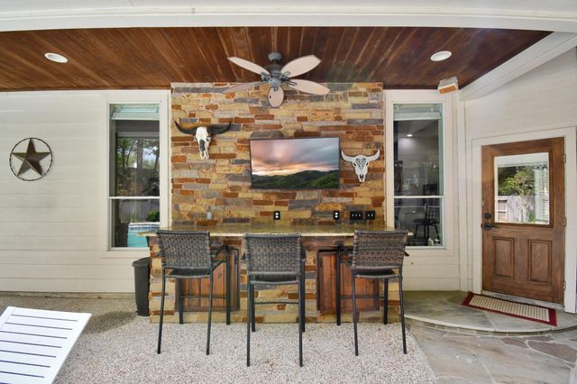 7 New Dawn Place, Conroe, TX 77385