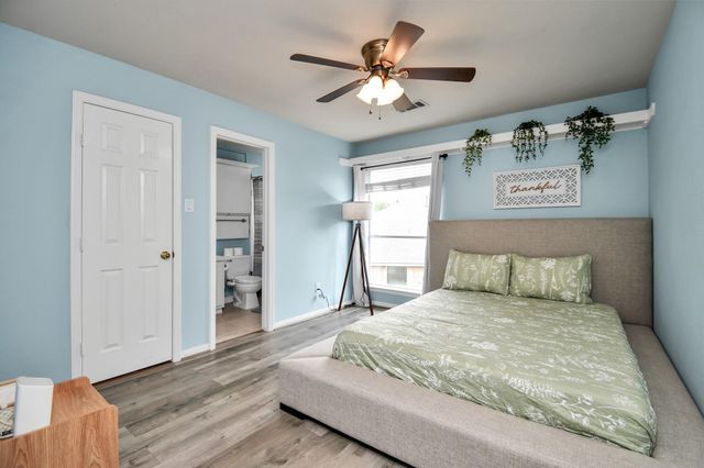 7 New Dawn Place, Conroe, TX 77385