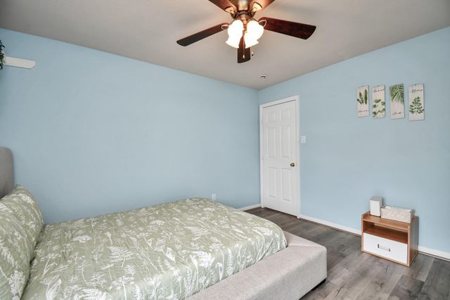 7 New Dawn Place, Conroe, TX 77385