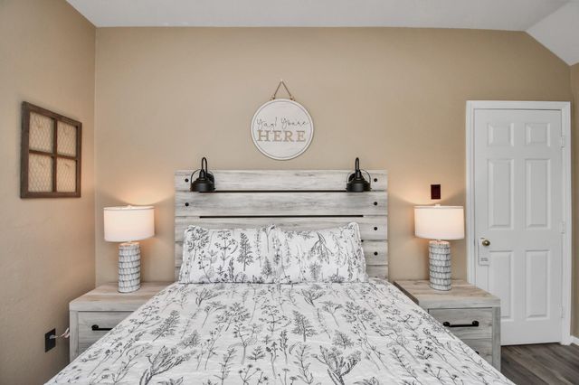 7 New Dawn Place, Conroe, TX 77385