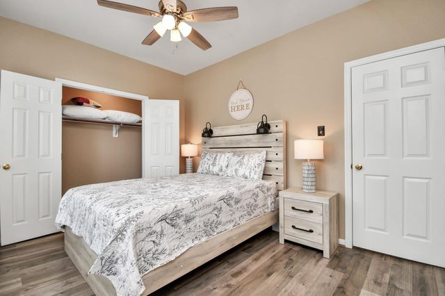 7 New Dawn Place, Conroe, TX 77385