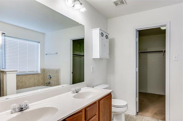 8825 Sun Haven Way, Fort Worth, TX 76244