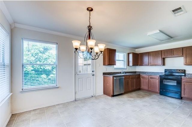 8825 Sun Haven Way, Fort Worth, TX 76244