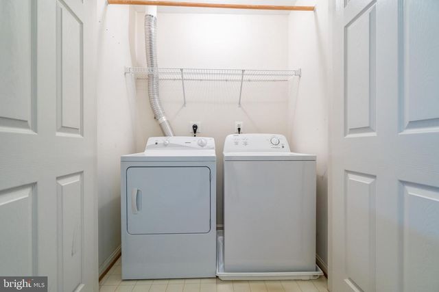 47392 VICTORIA FALLS SQ, Sterling, VA 20165