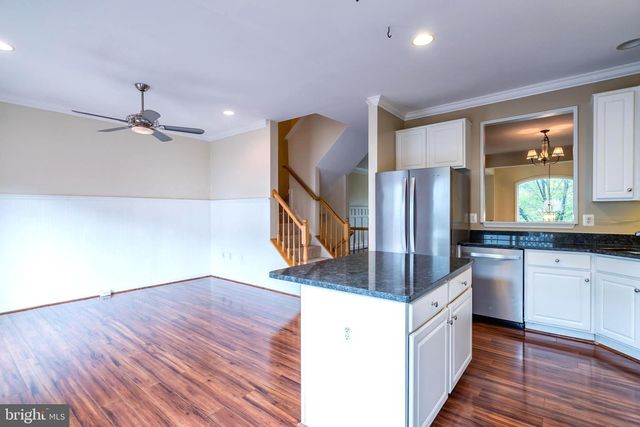 47392 VICTORIA FALLS SQ, Sterling, VA 20165