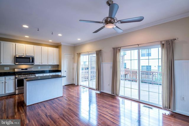 47392 VICTORIA FALLS SQ, Sterling, VA 20165