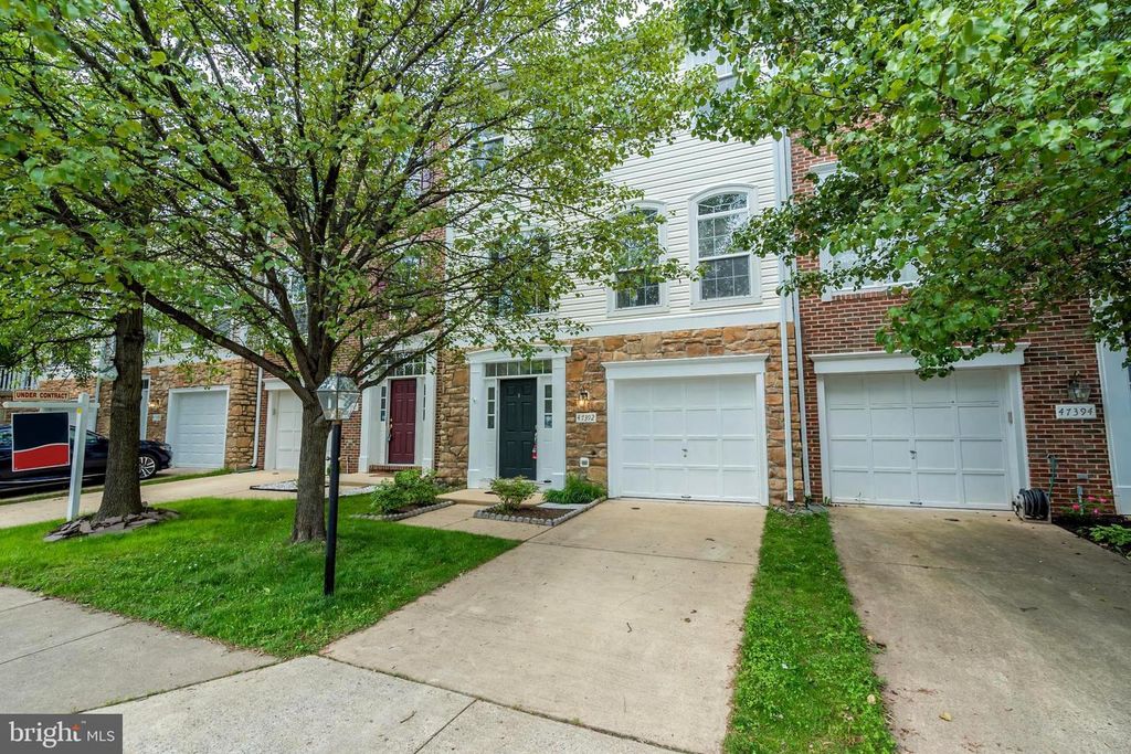 47392 VICTORIA FALLS SQ, Sterling, VA 20165