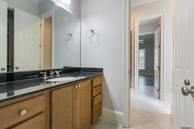 13712 Landmark Dr, Baton Rouge, LA 70810