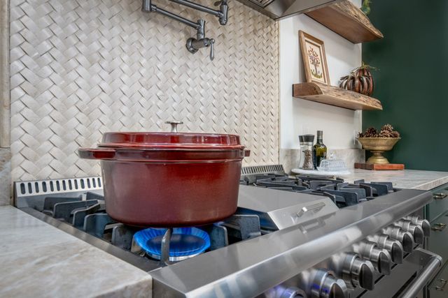 13100 Banner Lava Cap Rd, Nevada City, CA 95959