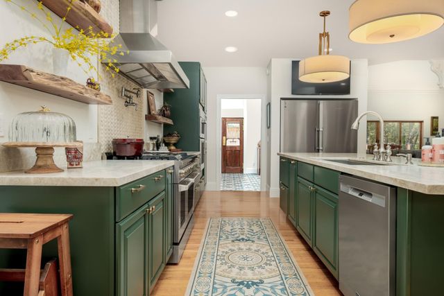 13100 Banner Lava Cap Rd, Nevada City, CA 95959