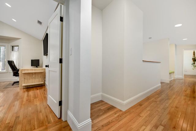 13100 Banner Lava Cap Rd, Nevada City, CA 95959