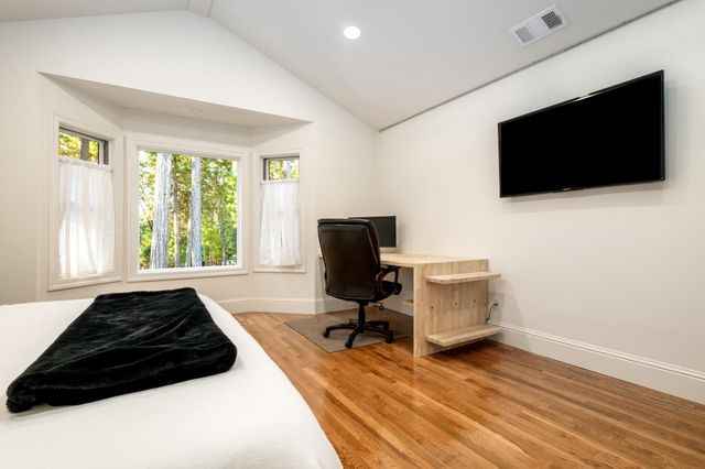 13100 Banner Lava Cap Rd, Nevada City, CA 95959