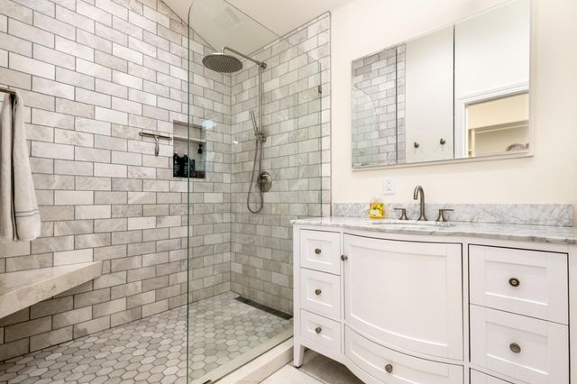 13100 Banner Lava Cap Rd, Nevada City, CA 95959