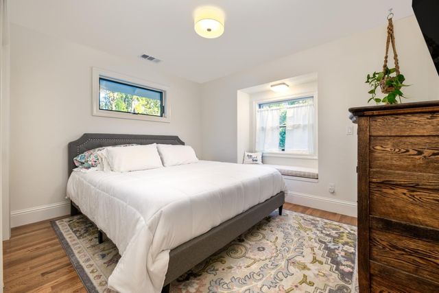 13100 Banner Lava Cap Rd, Nevada City, CA 95959