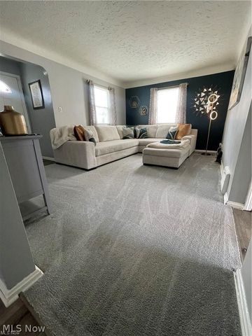 5408 Oakwood Avenue, Maple Heights, OH 44137