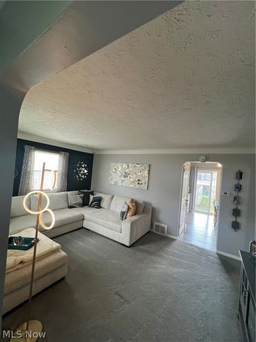 5408 Oakwood Avenue, Maple Heights, OH 44137