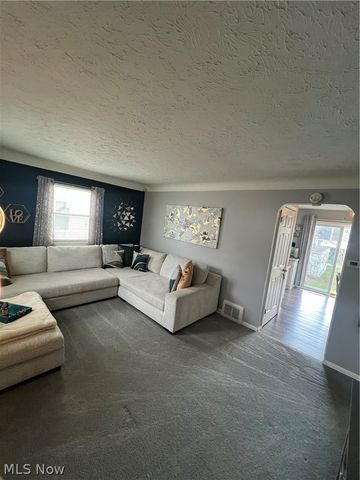 5408 Oakwood Avenue, Maple Heights, OH 44137