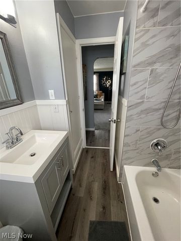 5408 Oakwood Avenue, Maple Heights, OH 44137