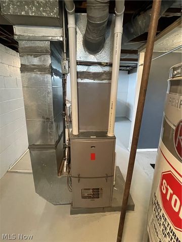 5408 Oakwood Avenue, Maple Heights, OH 44137