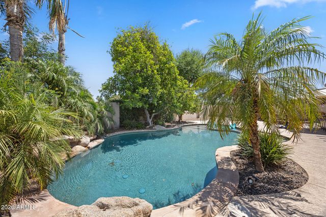 1042 E LYNX Way, Chandler, AZ 85249