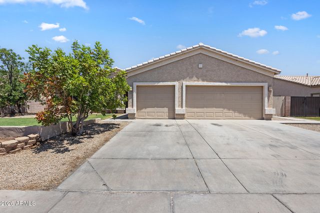 1042 E LYNX Way, Chandler, AZ 85249