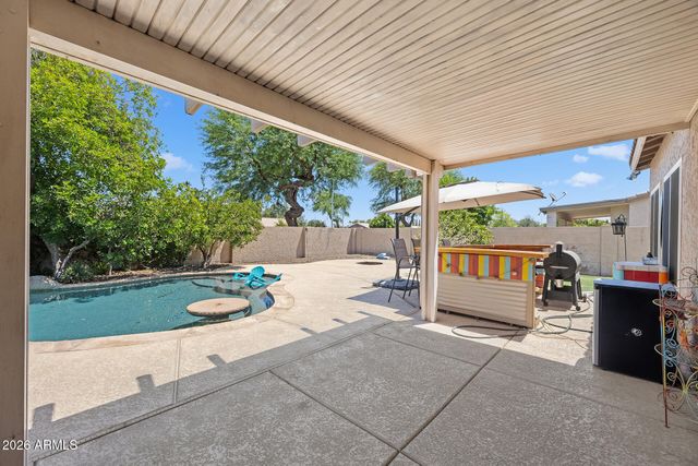 1042 E LYNX Way, Chandler, AZ 85249