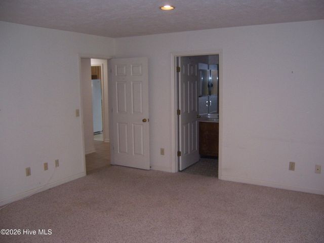 580 Pinehurst Trace Drive, Pinehurst, NC 28374