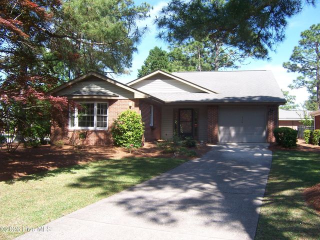 580 Pinehurst Trace Drive, Pinehurst, NC 28374