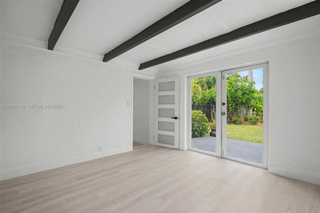 317 NW 27th St, Wilton Manors, FL 33311