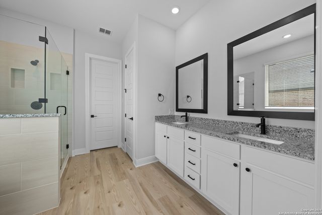 207 Azalea Alley, Castroville, TX 78009