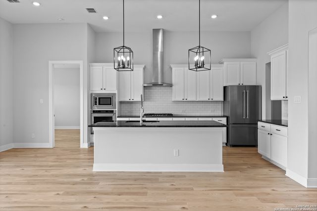 207 Azalea Alley, Castroville, TX 78009