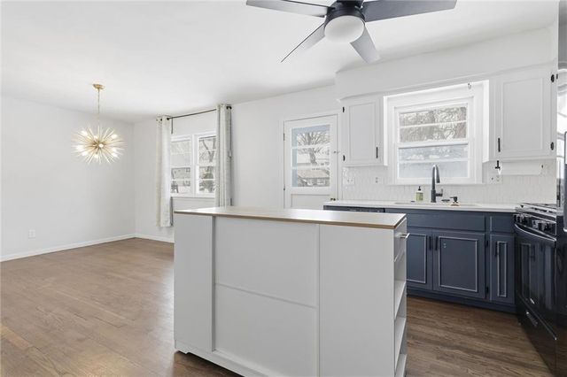 6518 Larsen Lane, Shawnee, KS 66203