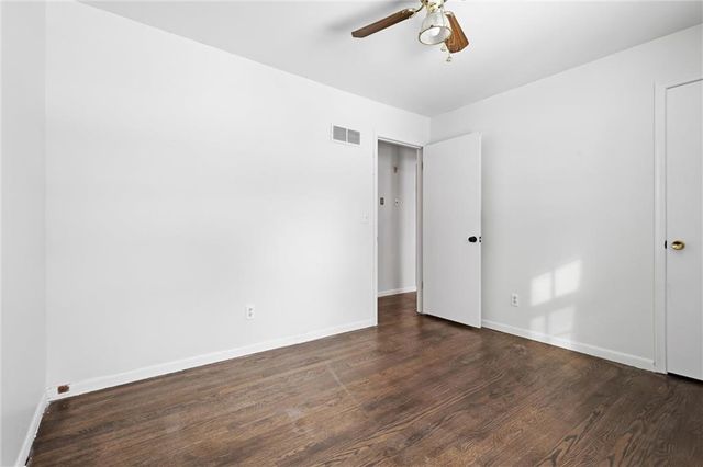 6518 Larsen Lane, Shawnee, KS 66203