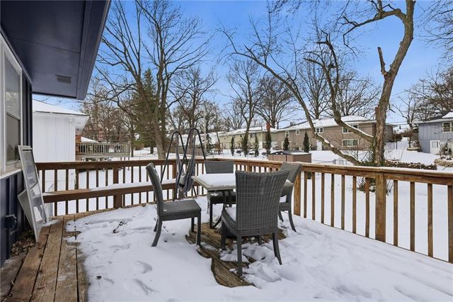 6518 Larsen Lane, Shawnee, KS 66203