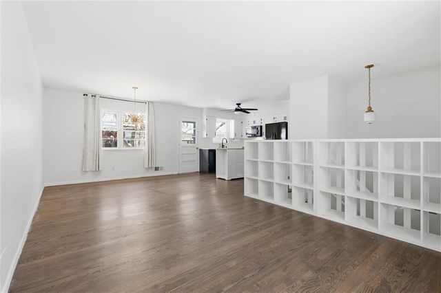 6518 Larsen Lane, Shawnee, KS 66203