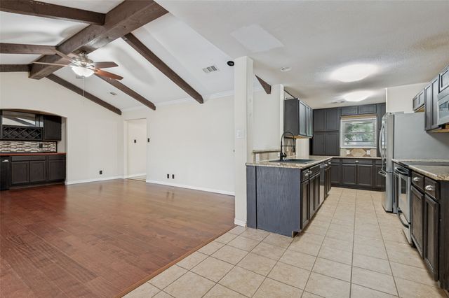 1051 College Parkway, Lewisville, TX 75077